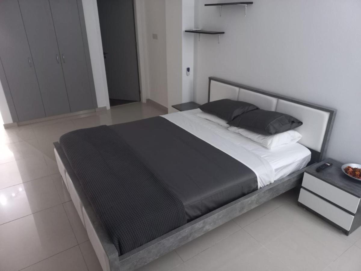 Modern Studio Apartment Armonia Court Paralímni Extérieur photo