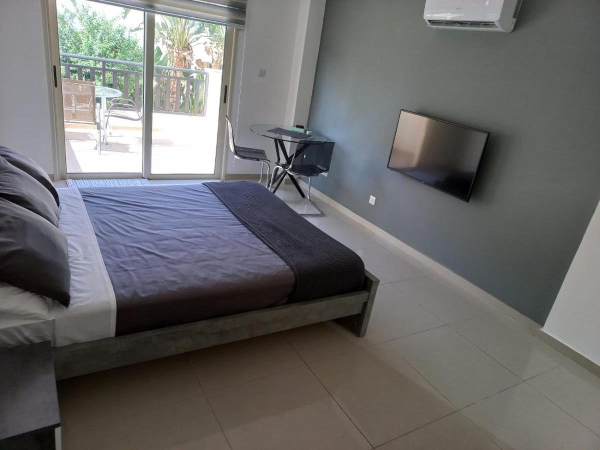 Modern Studio Apartment Armonia Court Paralímni Extérieur photo